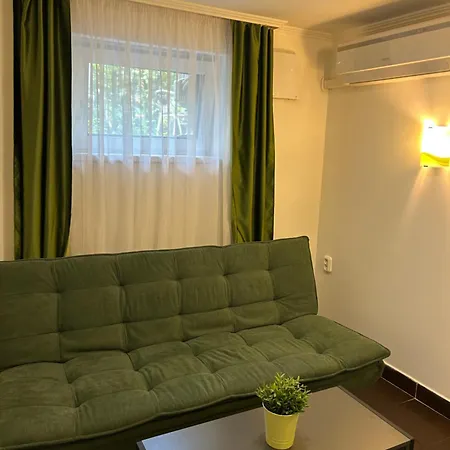 Caesar Apartments&rooms *
